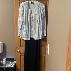 Two piece Alex Evenings Black and White Maxi Dress with jacket